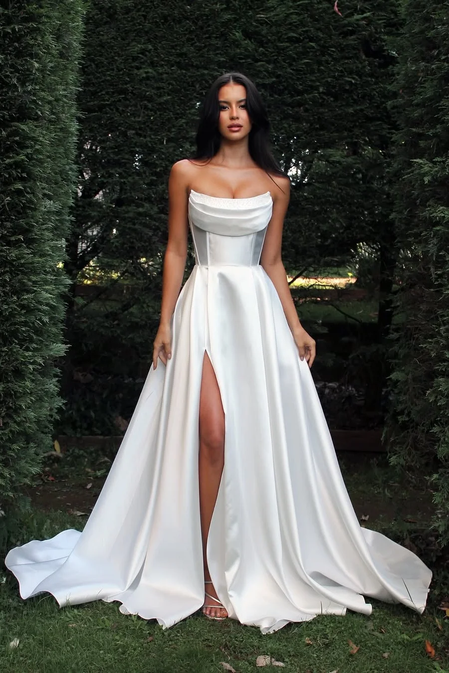 Daisda Chic White Sleeveless Strapless Square A-Line Prom Dress