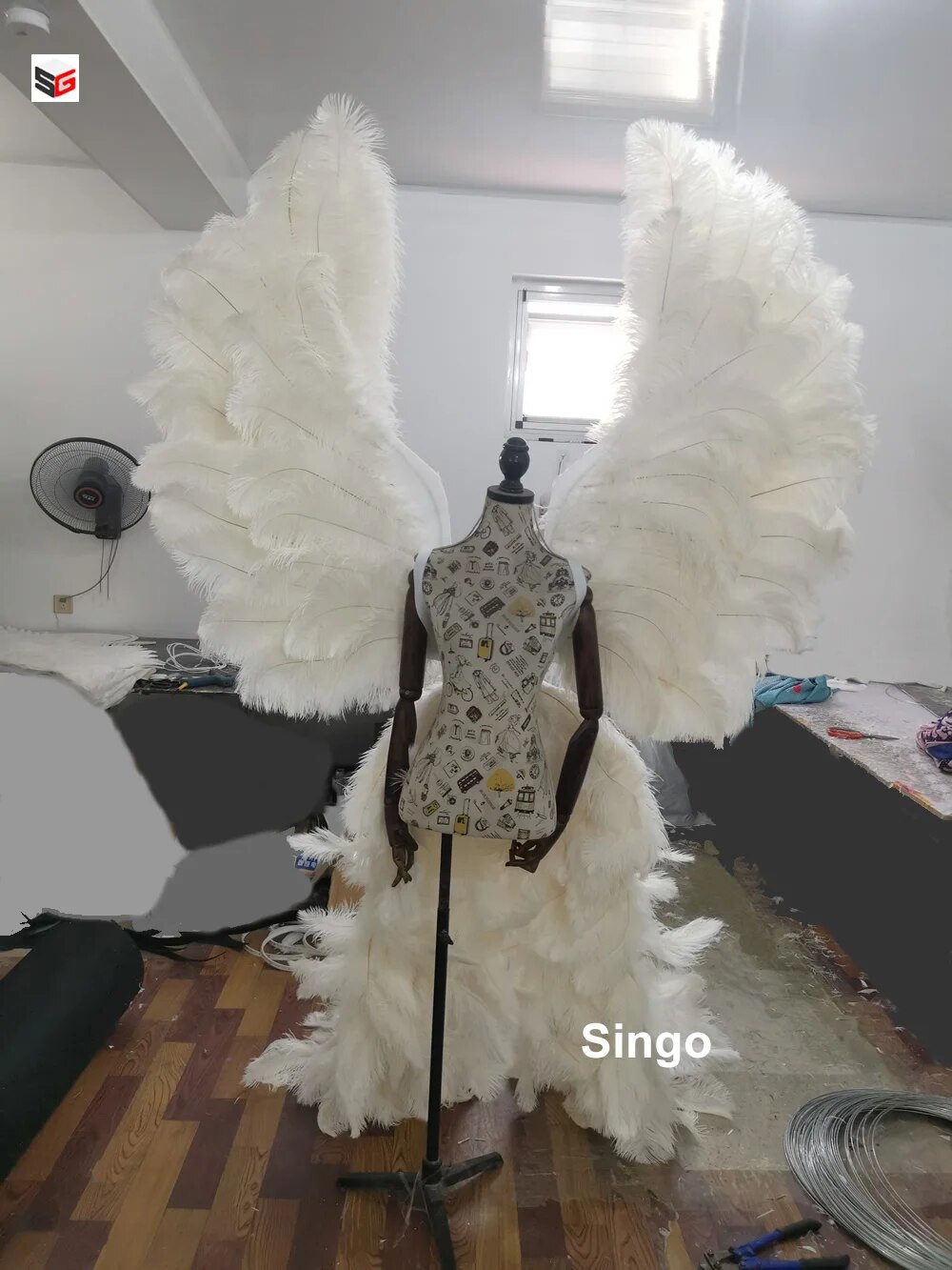 VCshoes Boudoir Photography Props White Ostrich Feather Angel Wings Window Display Wedding Party Bar Decor