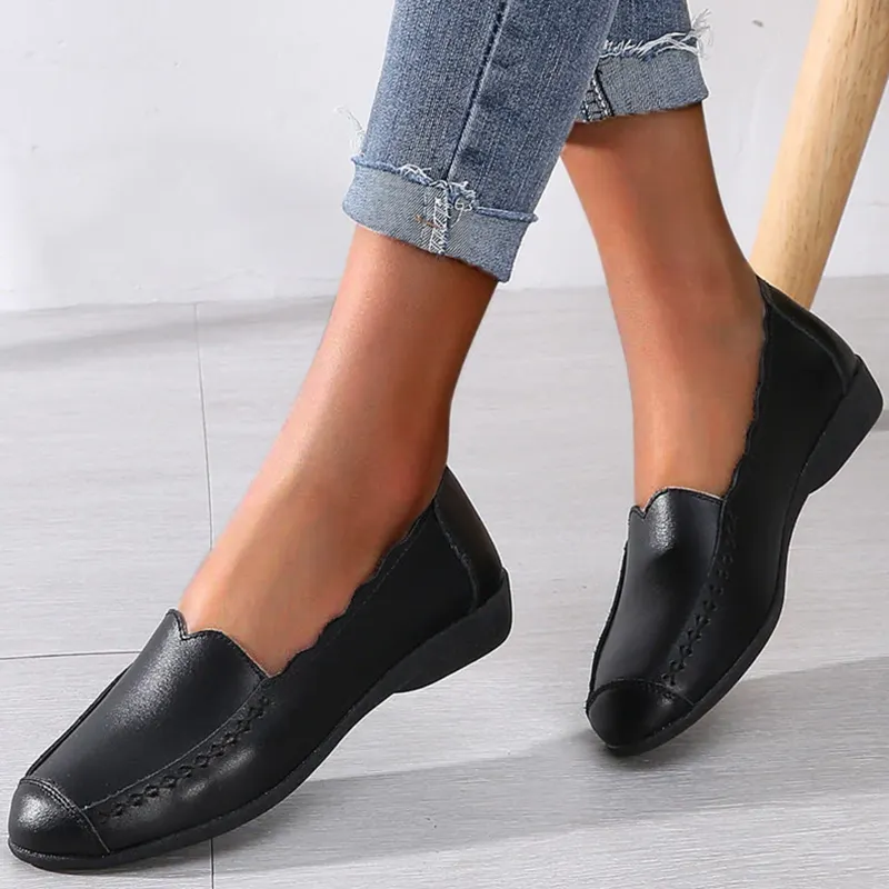 Trendy and comfortable casual shoes