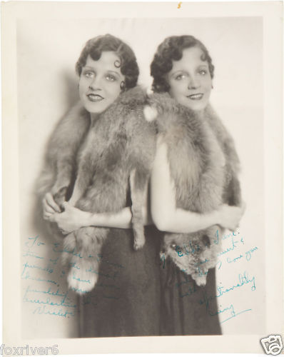 VIOLET & DAISY HILTON Signed Photo Poster paintinggraph - Film 'Freaks' Actresses - preprint