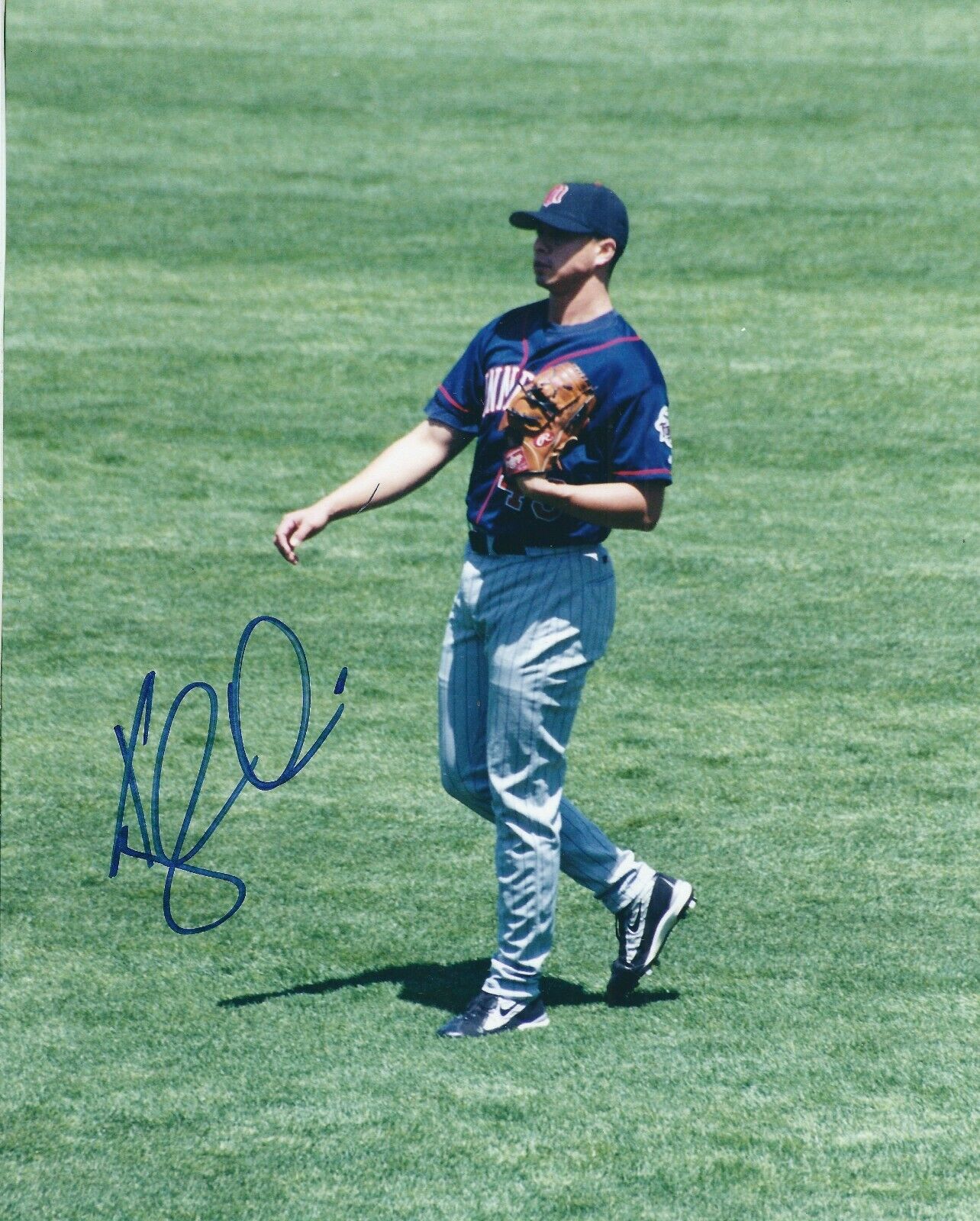 Signed 8x10 KYLE LOHSE Minnesota Twins Photo Poster painting- COA