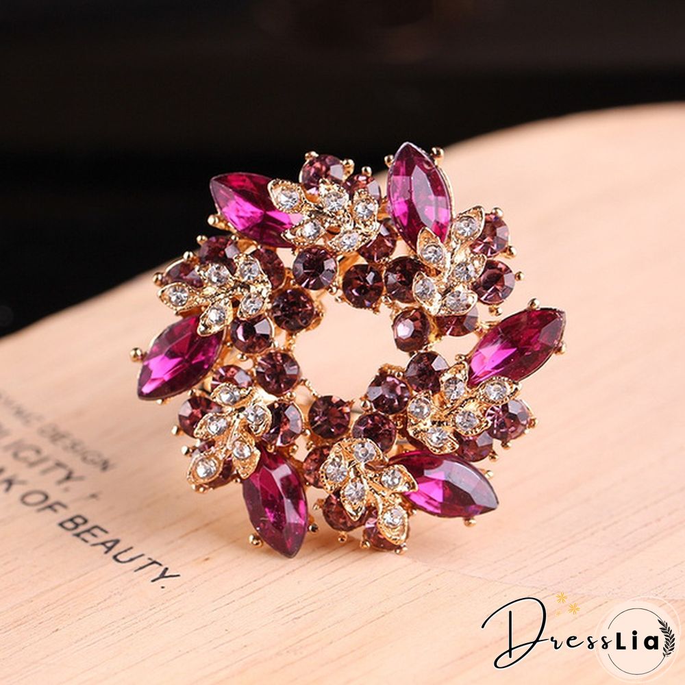 1 Pc Korean Fashion Copper Hollow Wreath Three-ring Silk Scarf Buckle Pearl Shawl Buckle Alloy High-grade Brooch