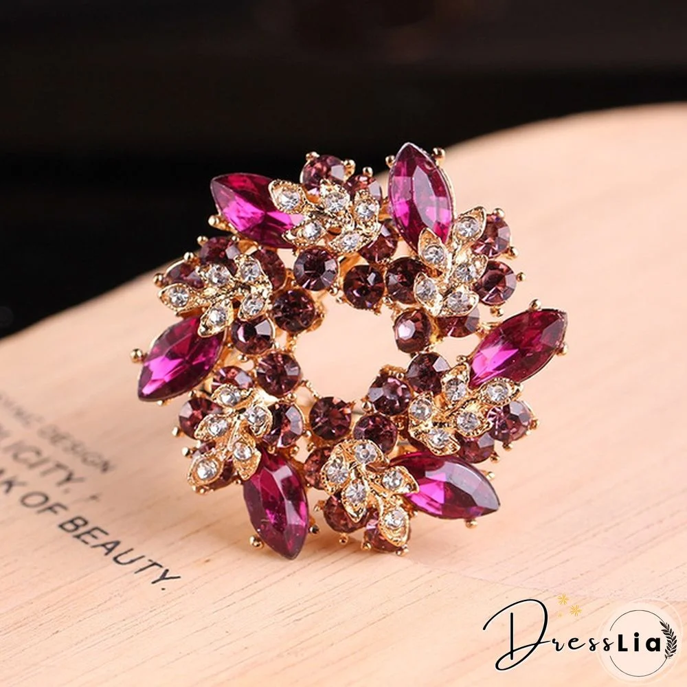 1 Pc Korean Fashion Copper Hollow Wreath Three-ring Silk Scarf Buckle Pearl Shawl Buckle Alloy High-grade Brooch