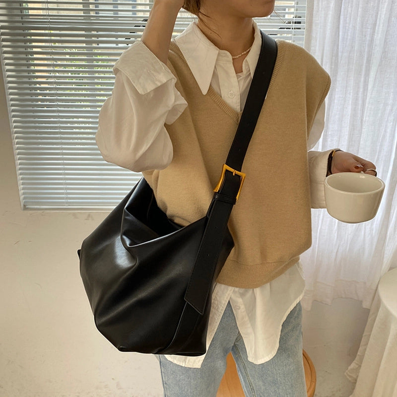 Women's Large PU Solid Color Elegant Vintage Style Streetwear Dumpling Shape Zipper Shoulder Bag4