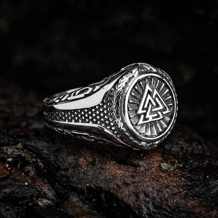 Coutureaura Valknut Celtic Knot Amulet Ring