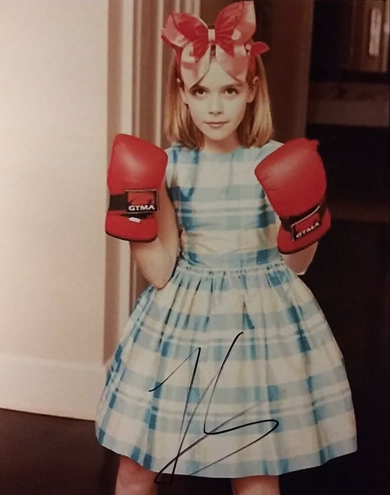 Kiernan ka signed 8 x 10