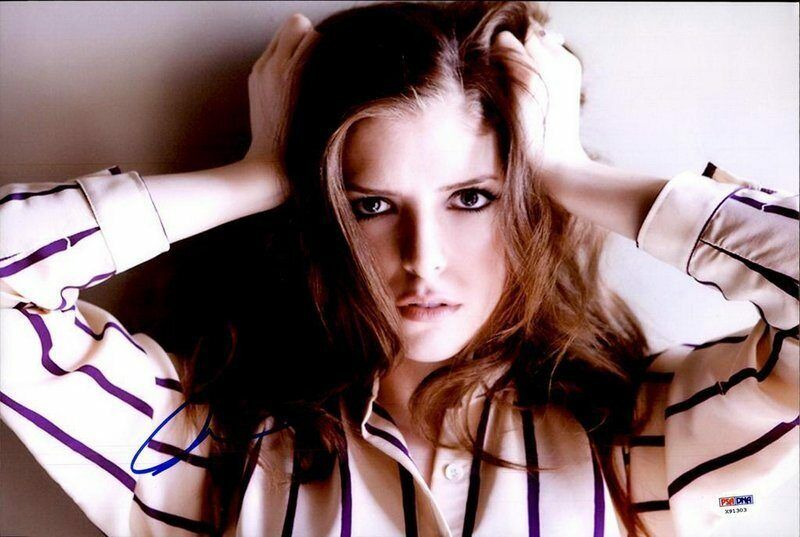 Anna Kendrick authentic signed celebrity 10x15 Photo Poster painting W|PSA Cert Autographed Q4