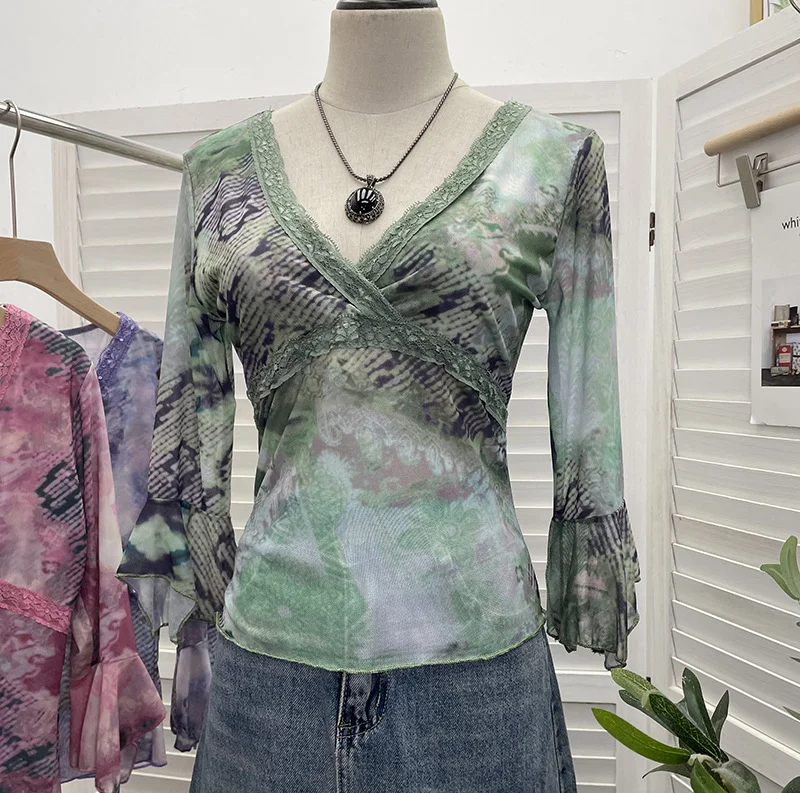 Uveng Picts Picts Retro Tie-Dye-Print Yarn Lace V-Neck Low-Breast Horn Sleeves Short Thin T-Shirt Top 8836