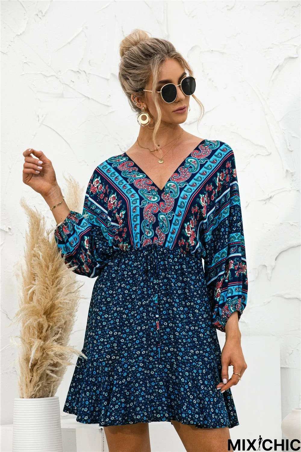 V-Neck Positioning Flower Dress