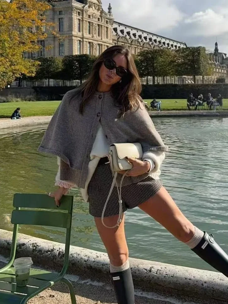 Nigikala Nigikala 2025 Fashion Knitted Round-Necked Shawl Cape Design Woolen Sweater Women's A35618