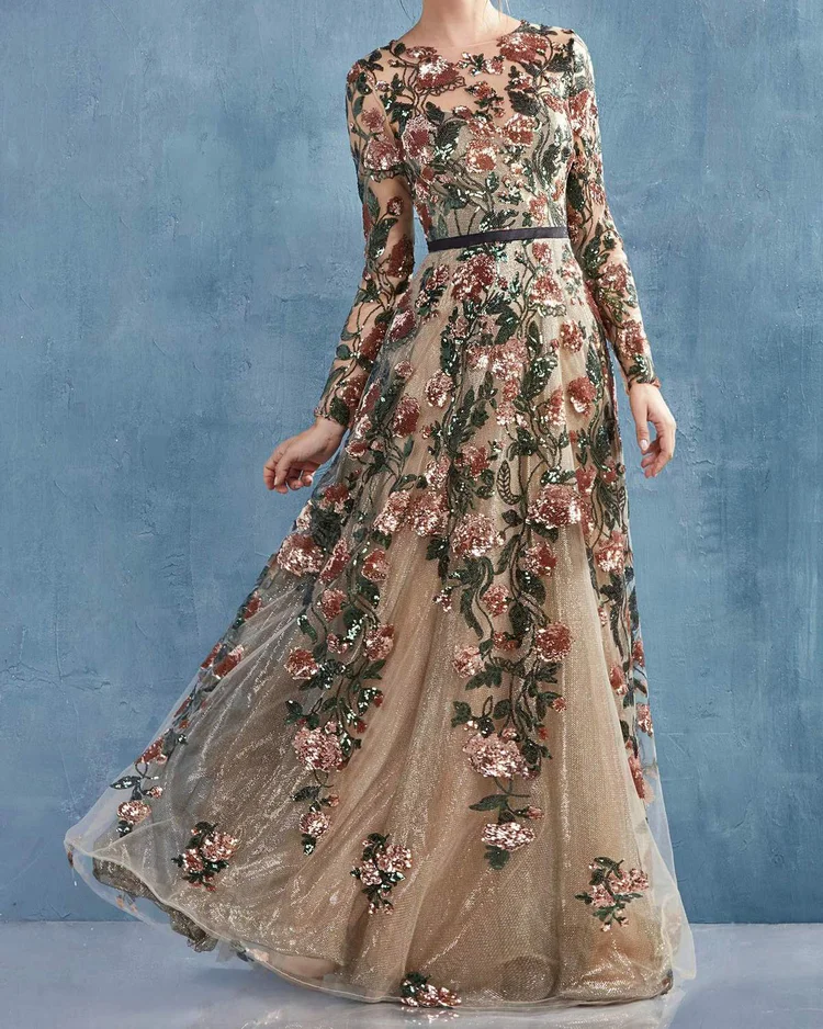 Elegant maxi dress with round neck print