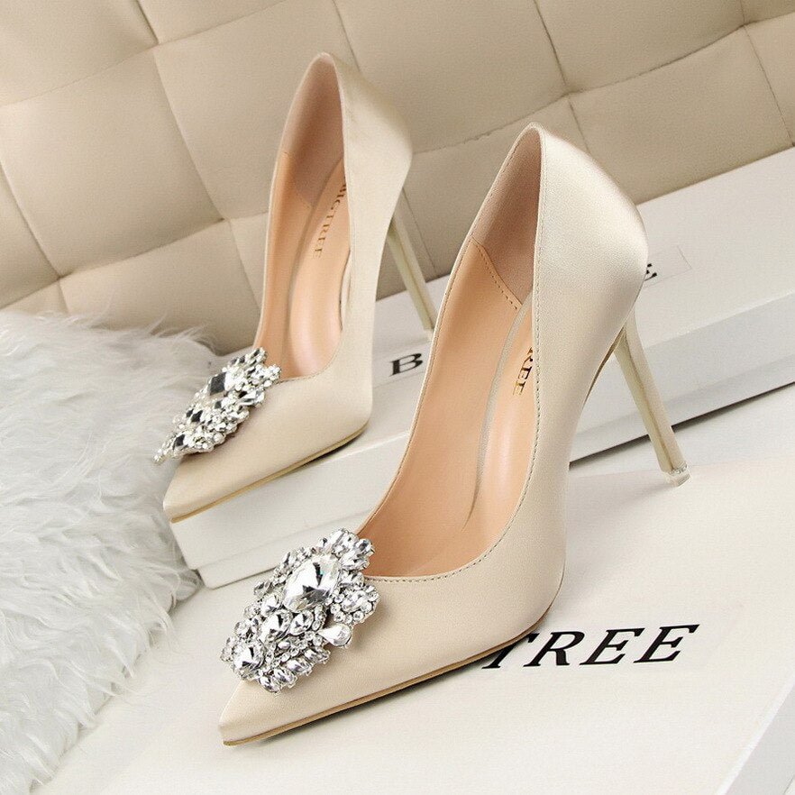 Korean version of rhinestone women's shoes with high heel sexy shallow mouth pointed shiny rhinestone buckle single shoes