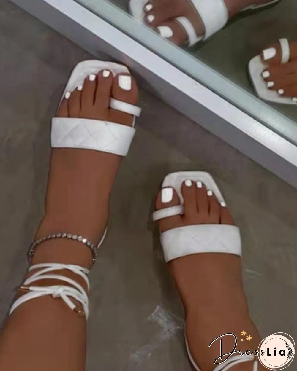 Solid Toe Post Square-toe Flat Sandals