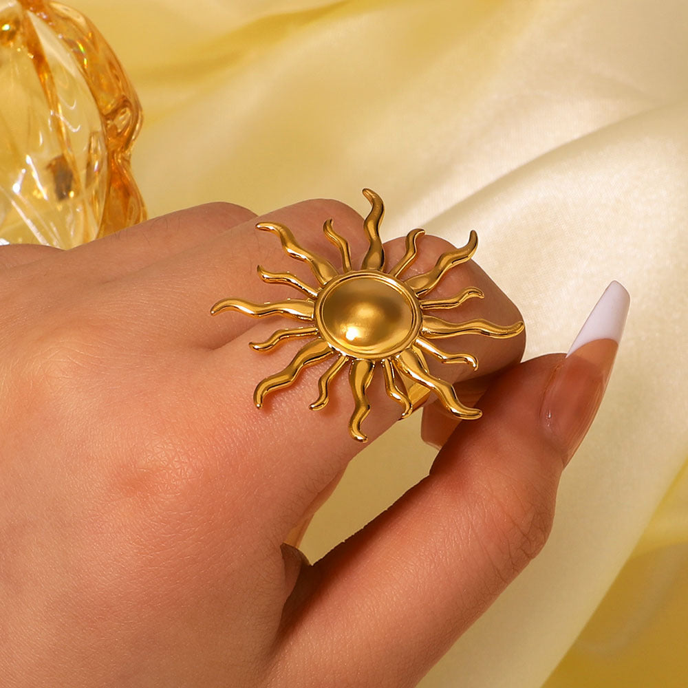 French Fashion Retro Glossy Texture Gold-Plated Stainless Steel Ring Girls Exaggerated Ring