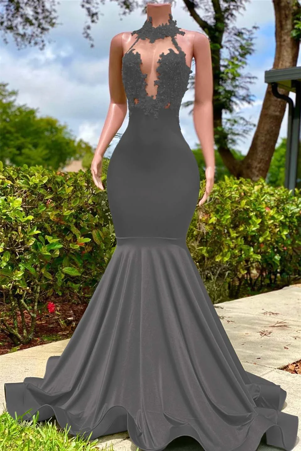 Green Halter  Prom Dress Open Back Mermaid Sleeveless Sexy Appliques YL0111