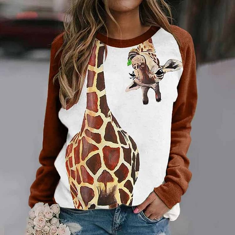 Comstylish Giraffe Print Round Neck Long Sleeve Sweatshirt