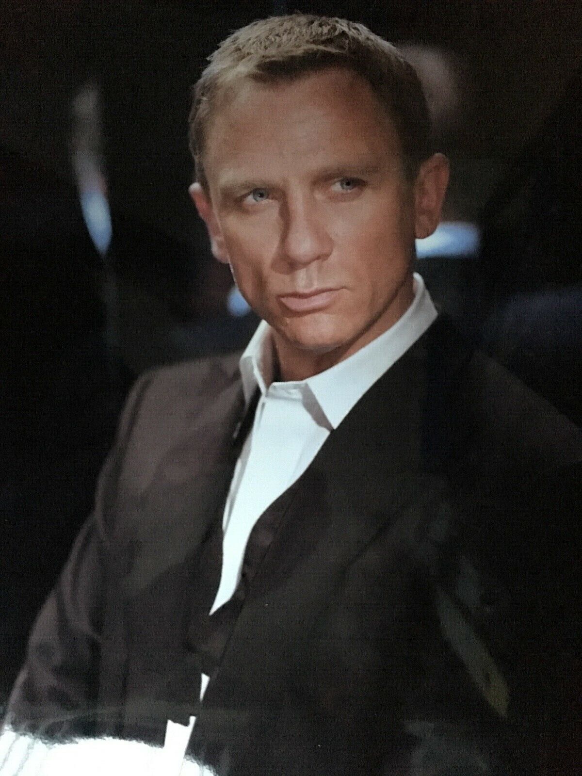 DANIEL CRAIG - James Bond FILM ACTOR - EXTRA LARGE UNSIGNED Photo Poster painting