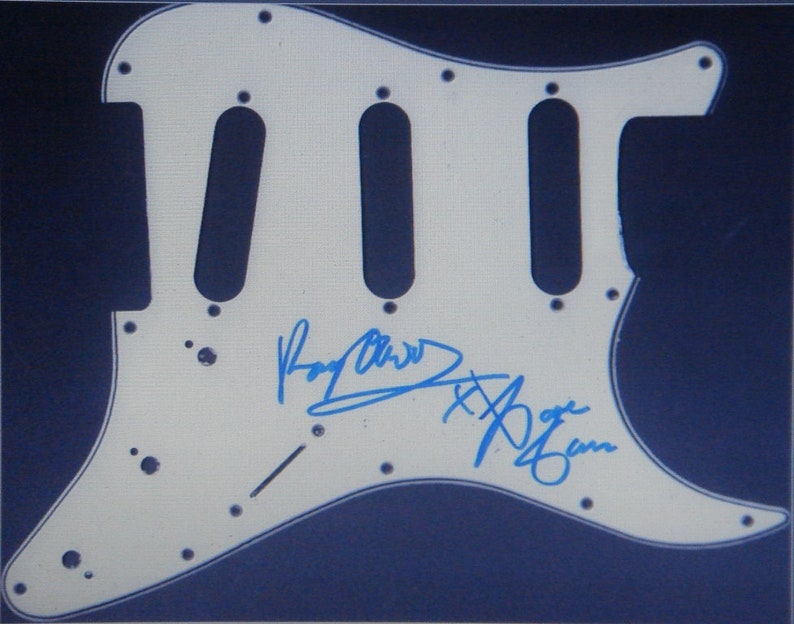 THE KINKS GUITAR Pick Guard Signed X2Ray Davies, Dave Davies wcoa