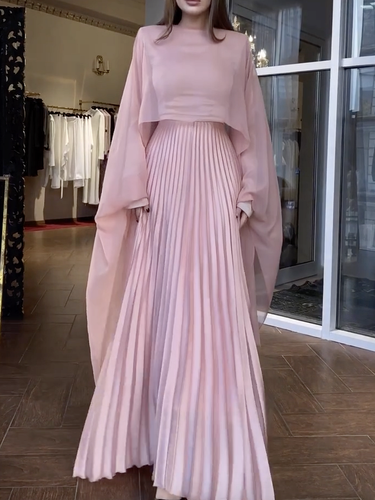 Long Sleeves Pleated Solid Color Round-Neck Evening Maxi Dresses
