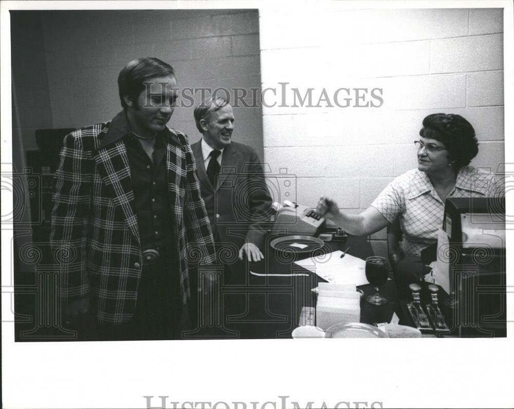 Press Photo Poster painting Johnny Bench