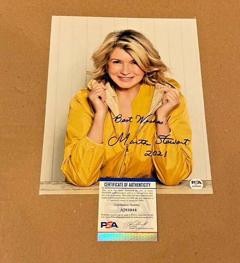 MARTHA STEWART SIGNED SEXY 8X10 Photo Poster painting PSA/DNA CERTIFIED