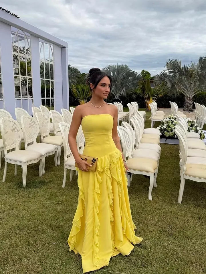 Chiffon Strapless Sleeveless Long Sleeves Long Pleated A-Line Prom Dress With Ruffles | XY0270 Wellcucu