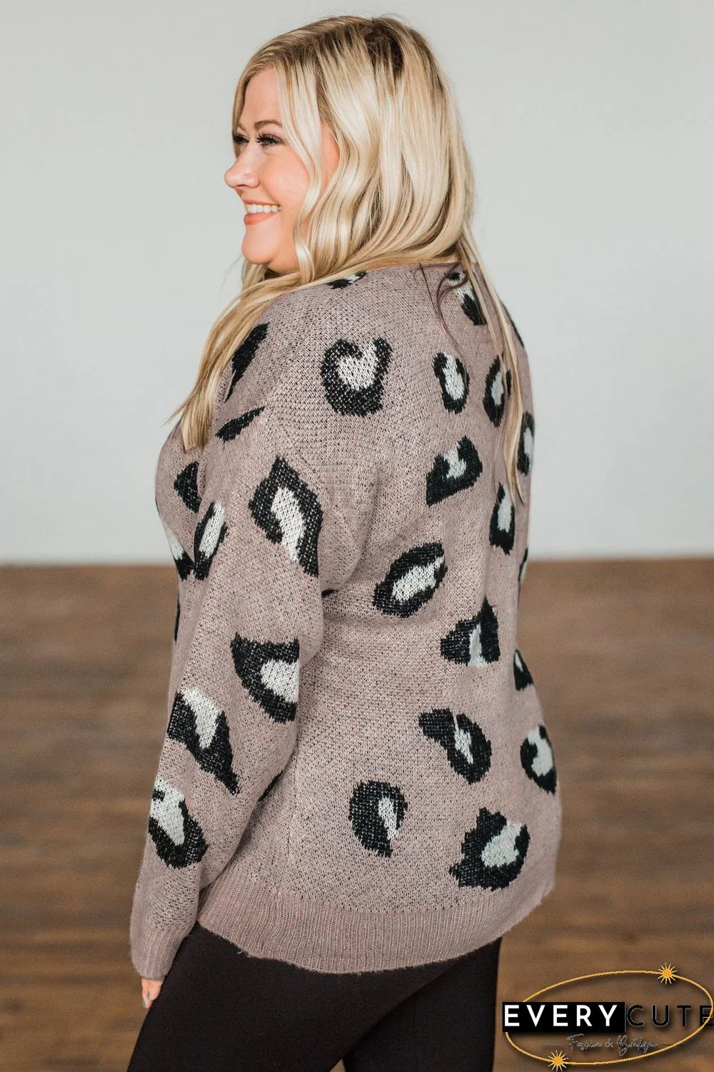 Leopard Crew Neck Knitted Plus Size Sweater