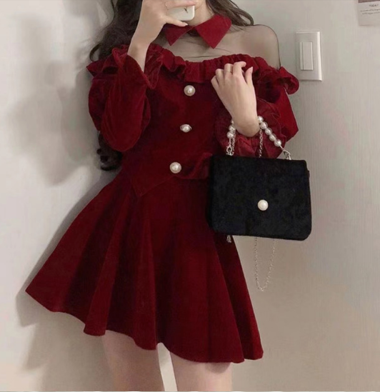 Elegant Red Ruffles Hollow Out Tops High Waist Mini Skirts Suit SP16791