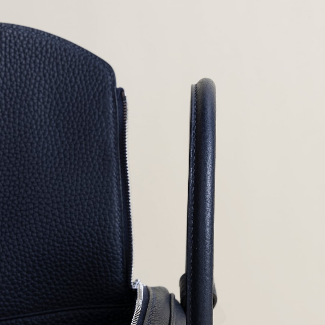 Lindy 26cm Clemence leather 2Z Blue nuit GHW