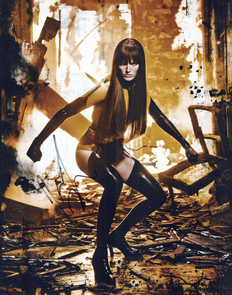 Malin Akerman Watchmen autographed Photo Poster painting signed 8x10 #2 Silk Spectre II Laurie