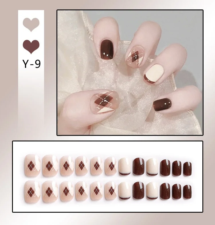 24Pcs Fashion Short Round Head Fake press on Nail Cute MilkTea Color Shiny Gold Foil Blooming Gradient artificial nail with glue