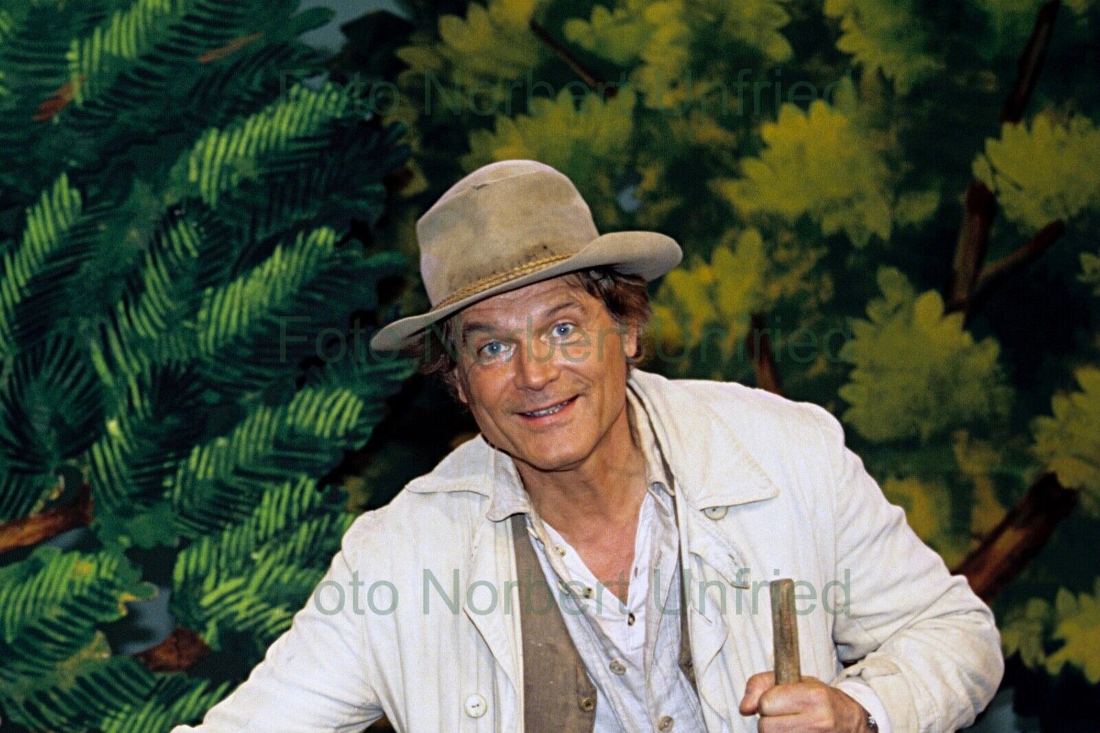 Terence Hill - Photo Poster painting 20 X 30 CM Without Autograph (Nr 2-3