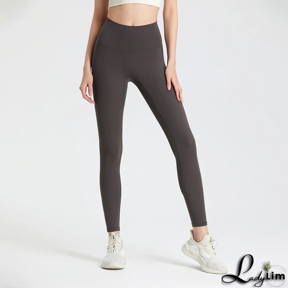 Fashionable and Effortless winter Pants