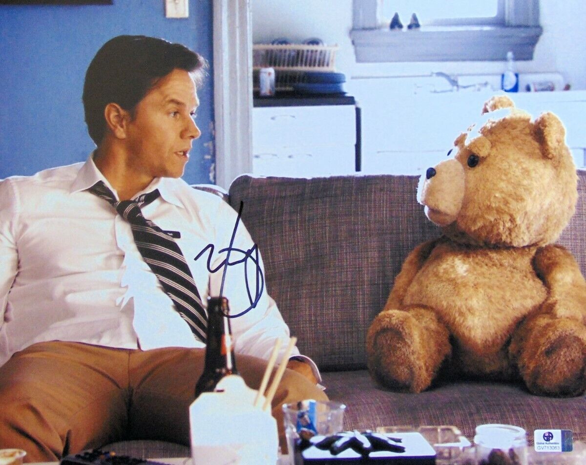 Mark Wahlberg Signed Autographed 11X14 Photo Poster painting Ted Sitting on Couch Beer GV713063