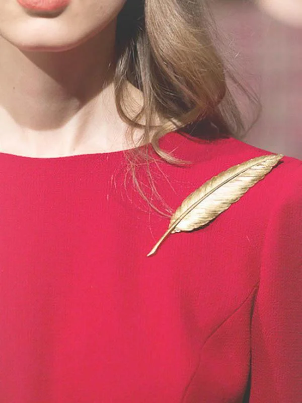 Retro Golden Feather Leaf Brooch