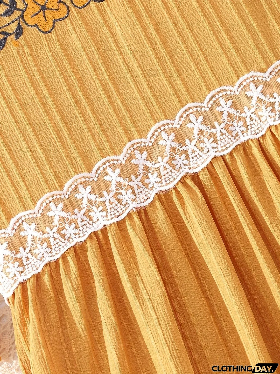 Lace Waistband Embroidery Round Neck Flounce Sleeve Dress