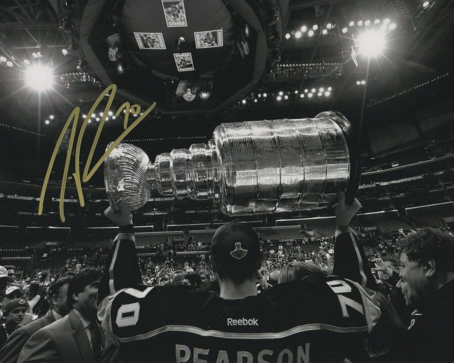 Los Angeles Kings Tanner Pearson Signed Autographed 8x10 NHL Photo Poster painting COA #2