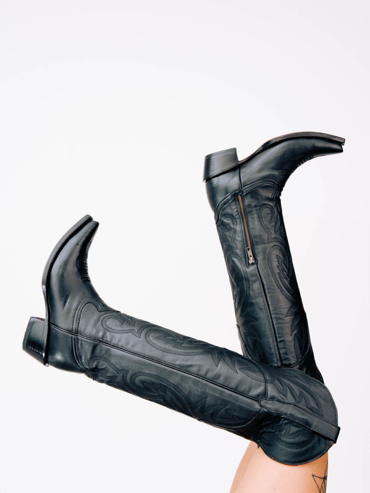 Taafo Black Snip-Toe Western Embroidery Half-Zip Knee High Cowgirl Boots