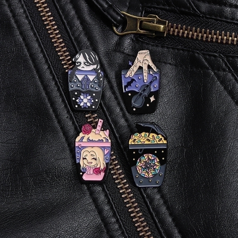 Cartoon Style Cute Cowboy Style Cartoon Character Cup Alloy Stamping Stoving Varnish Women’s Brooches