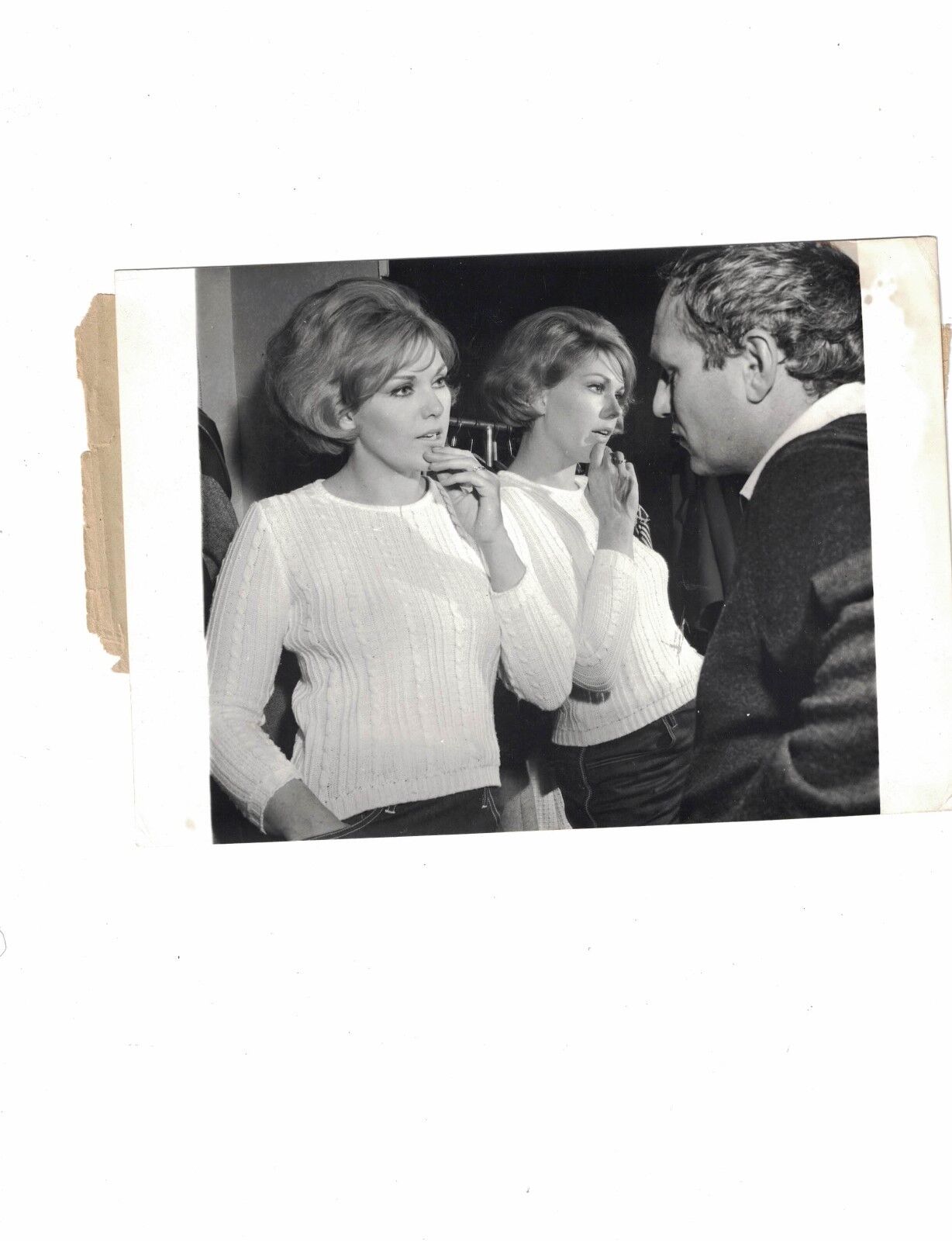 Kim Novak Original 1965 Robert Cohen Black Star USED Press Photo Poster painting