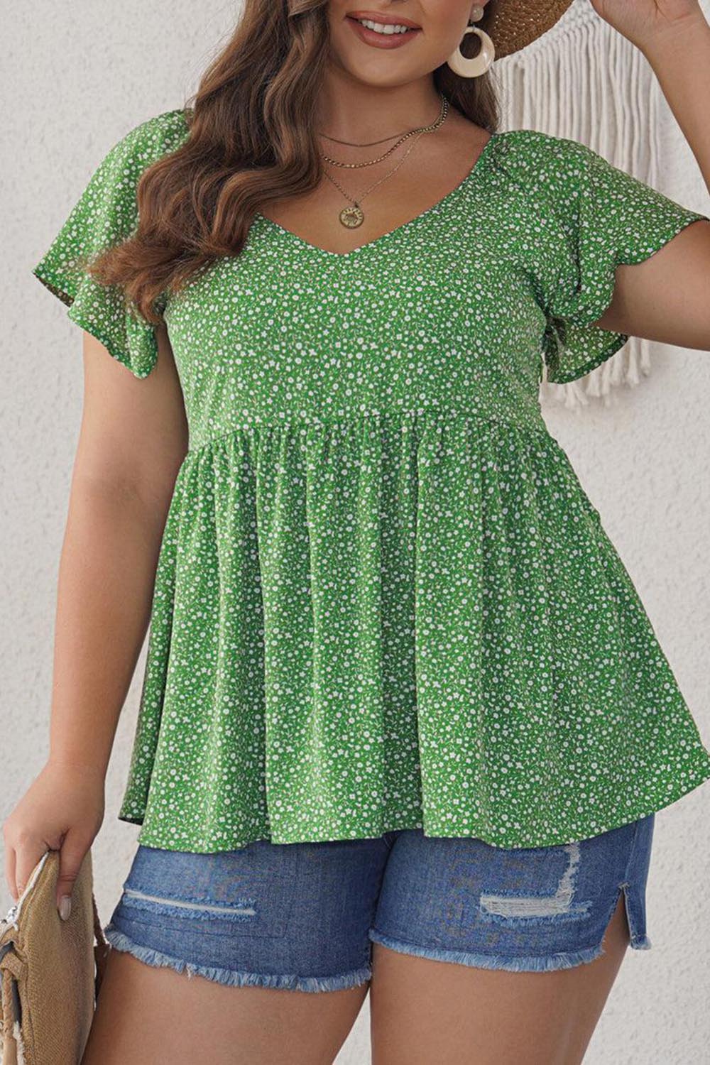 Plus Size Everyday Green Ditsy Floral Flutter Sleeve Peplum Blouse 2024 - Flycurvy 