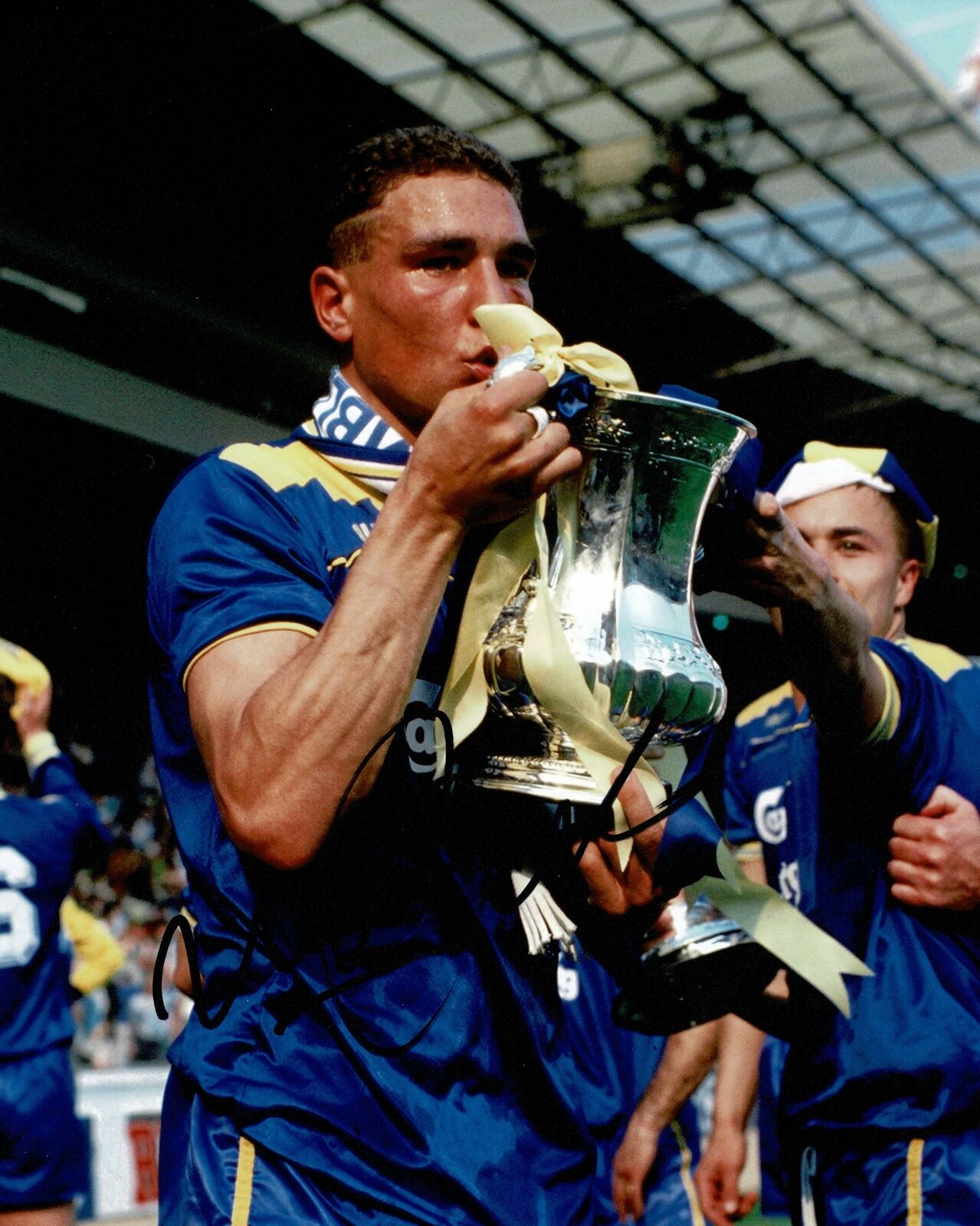 Vinnie Jones Signed 10X8 Photo Poster painting Wimbledon Genuine Signature AFTAL COA (1249)