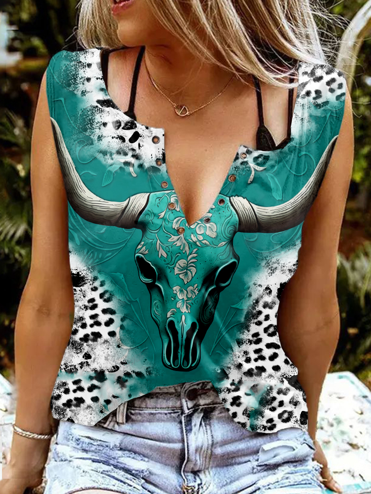 Cowhide Aztec Bull Skull Graphic Notch Neck T Shirt wearshes