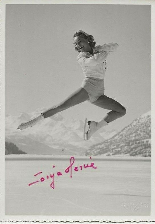 SONJA HENIE Signed Photo Poster painting Postcard 4x5.75 NORWEGIAN ICE SKATER Olympics COA 12/21