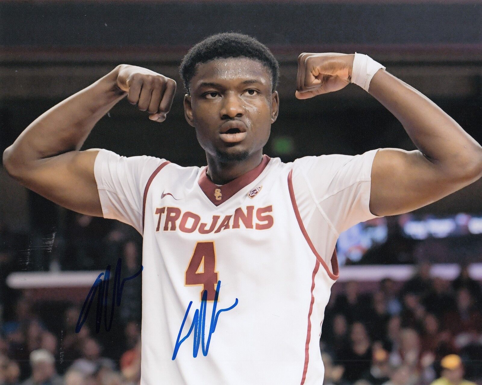 CHIMEZIE METU signed (USC TROJANS) Basketball *NBA DRAFT* 8X10 Photo Poster painting W/COA #3