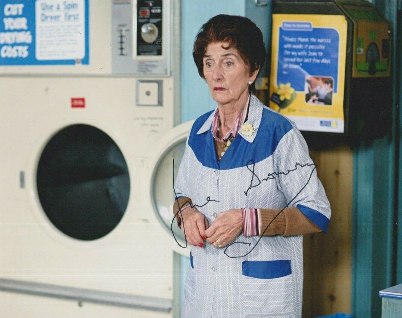 June Brown **HAND SIGNED** 8x10 Photo Poster painting ~ AUTOGRAPHED ~ Eastenders Dot