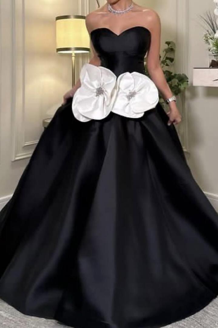 Lussooy Satin Black Charming Sweetheart Sleeveless A Line Prom Dress with Flowers 
