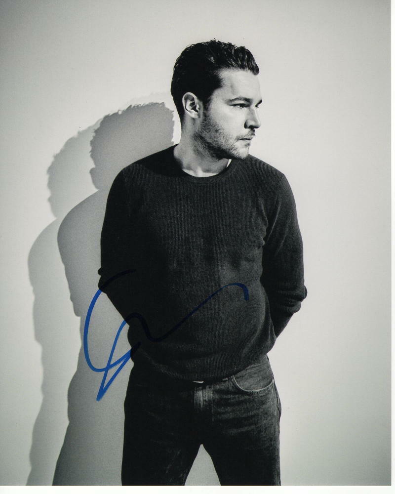 CHRISTOPHER ABBOT SIGNED AUTOGRAPH 8X10 Photo Poster painting - STUD THE SINNER, GIRLS FIRST MAN