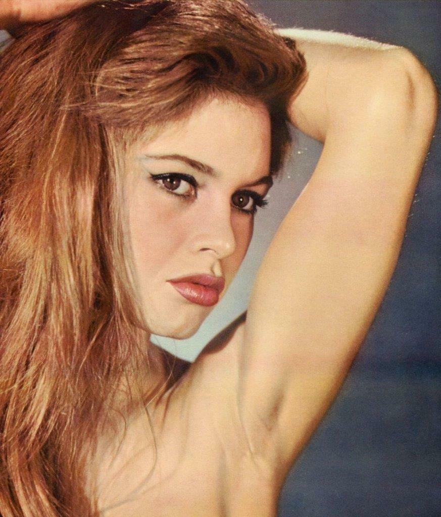 Brigitte Bardot 8x10 Picture Simply Stunning Photo Poster painting Gorgeous Celebrity #9