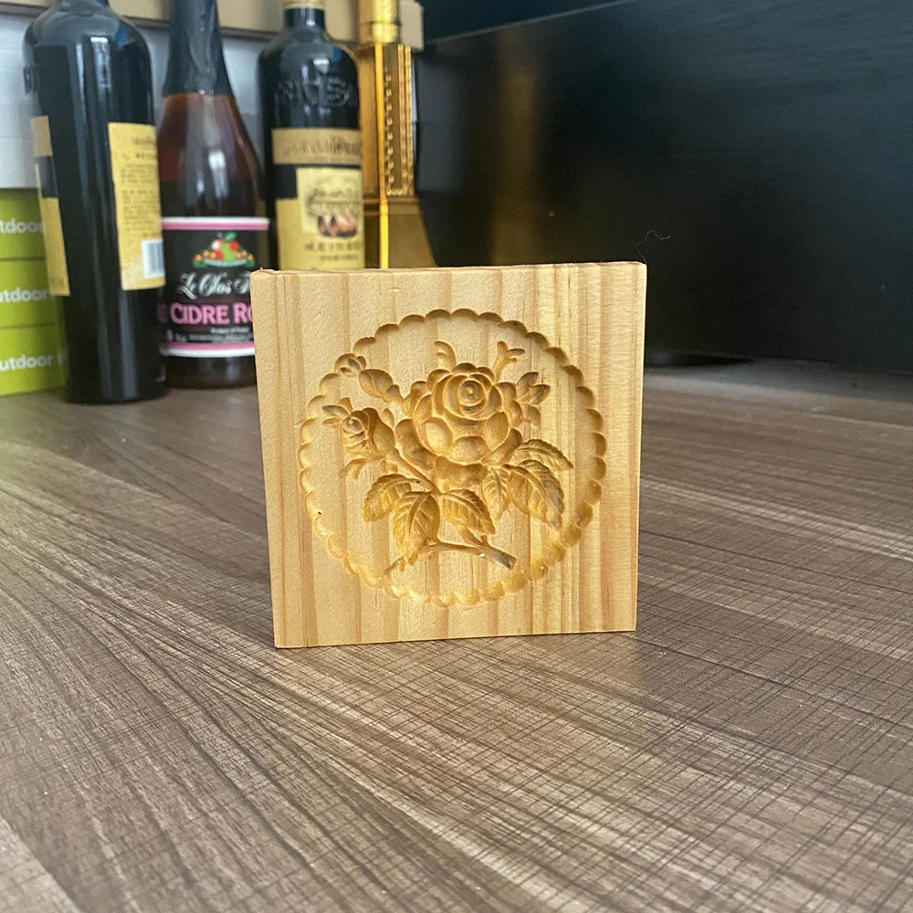 Purexcellent&trade; Exquisite flower household wooden biscuit mold